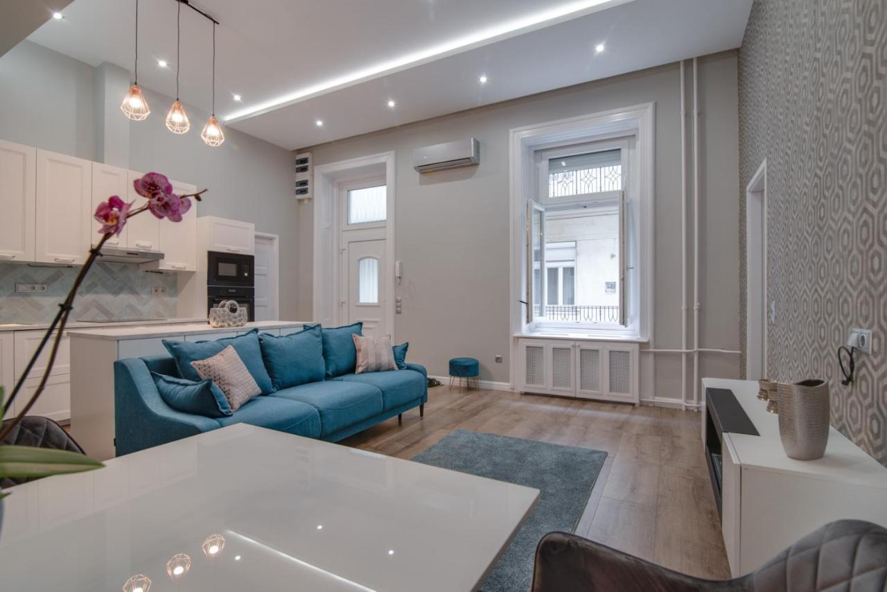 Helios Downtown Martha Apartment บูดาเปสต์ ภายนอก รูปภาพ