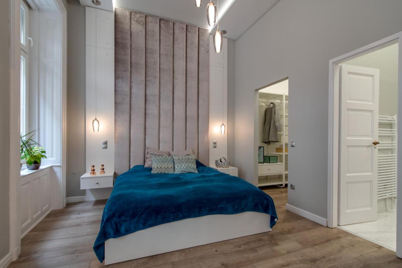 Helios Downtown Martha Apartment บูดาเปสต์ ภายนอก รูปภาพ